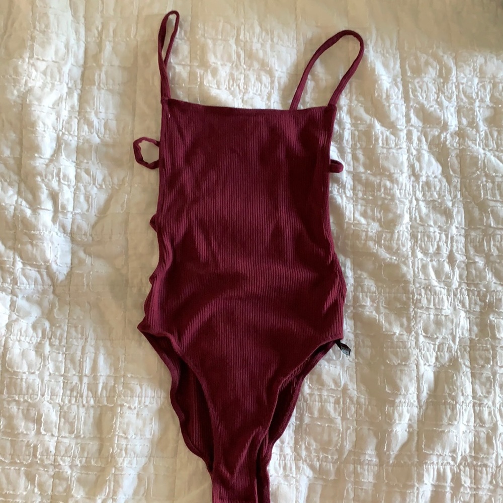 URBAN OUTFITTERS bodysuit